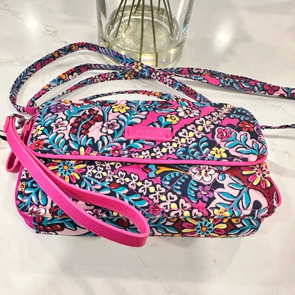 Vera Bradley iconic RFID all in one crossbody Tapestry Pink - Picture 2 of 9